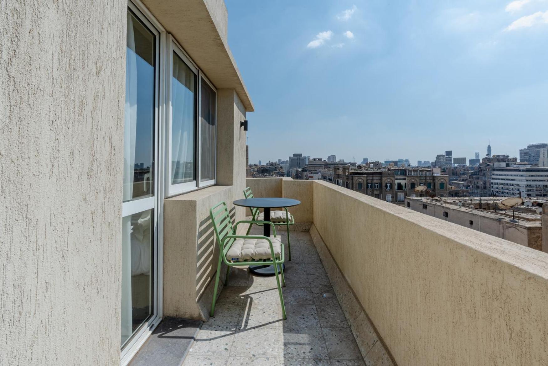 Grey L Downtown Ouzonian House Appartement