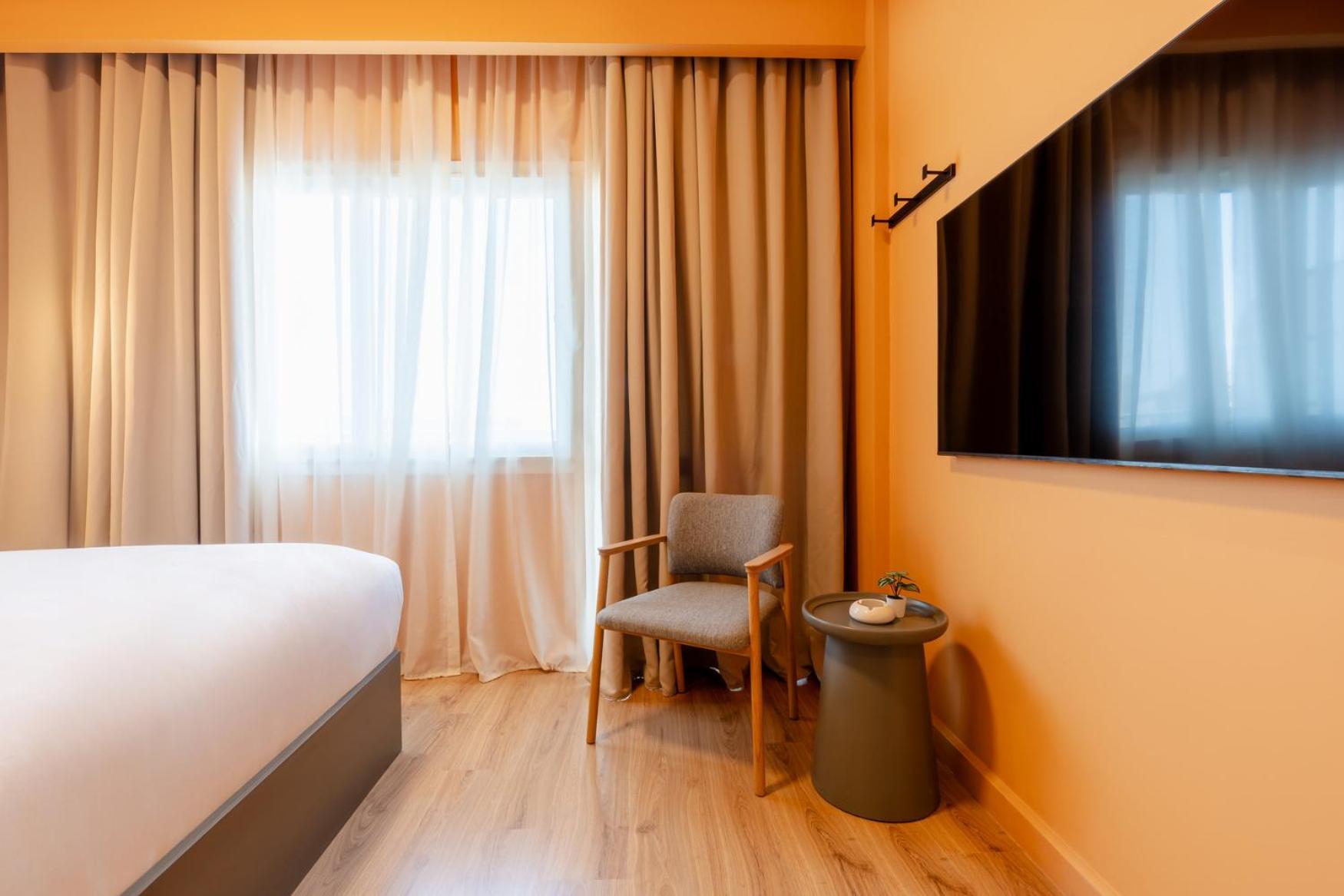 Grey L Downtown Ouzonian House Appartement