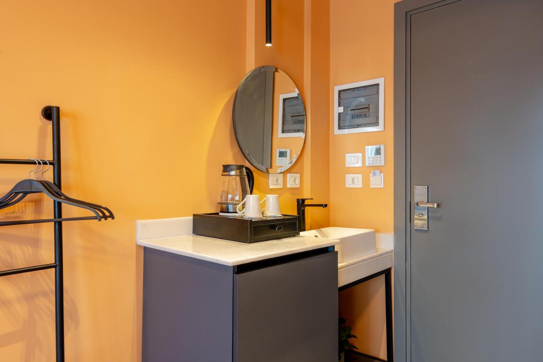 Grey L Downtown Ouzonian House Appartement