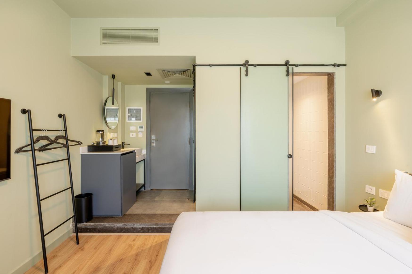 Grey L Downtown Ouzonian House Appartement Le Caire