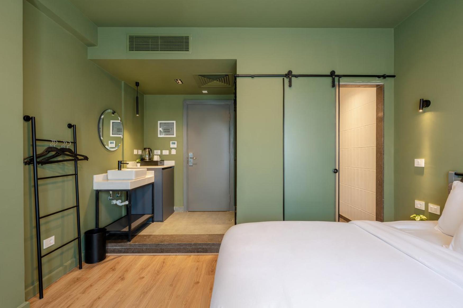 Grey L Downtown Ouzonian House Appartement *